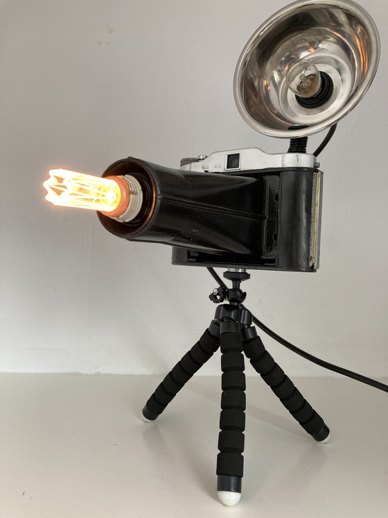 Image 1 of Vintage Double Lamp Camera