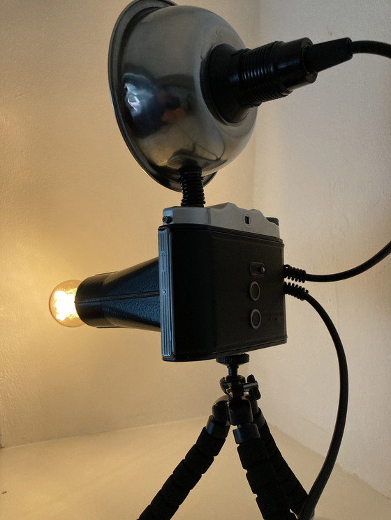 Image 1 of Caméra vintage à double lampe