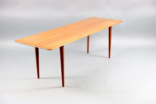 France & Søn Minerva coffee table by Peter Hvidt