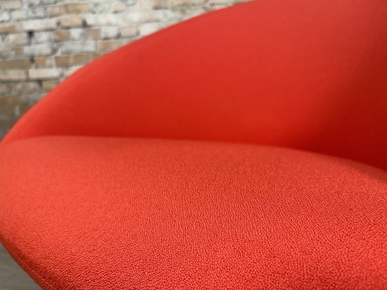 Image 1 of Artifort Hanna red armchair