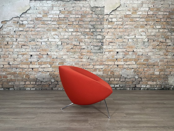 Image 1 of Artifort Hanna red armchair