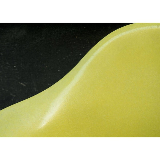 Image 1 of Lemon Yellow vintage rocking chair by Charles and Ray Eames for Herman Miller, 1970