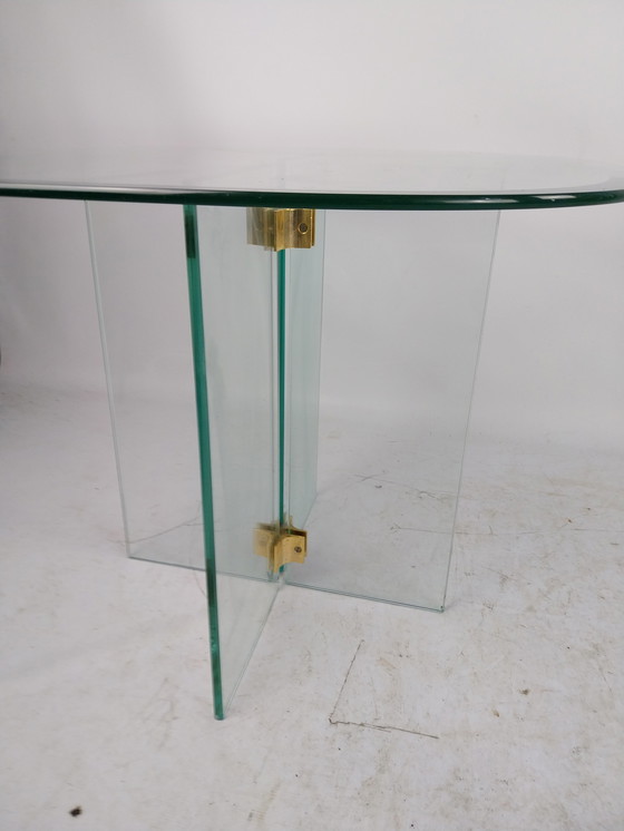 Image 1 of 2 x table d'appoint en verre par Peter Ghyczy 1970.  Petit éclat voir photo