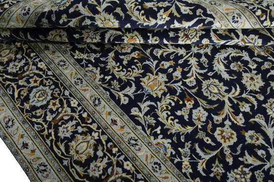 Image 1 of 345 X 229 Cm Hand-knotted Persian carpet - Keshan