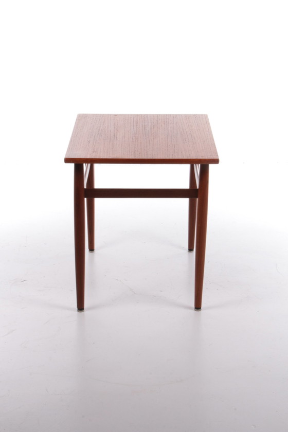 Image 1 of Table d'appoint vintage en teck, 1960