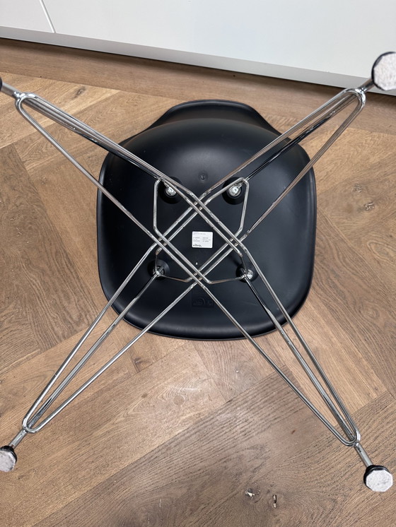 Image 1 of Vitra Eames Plastic Clair Drs Black Chrome Base