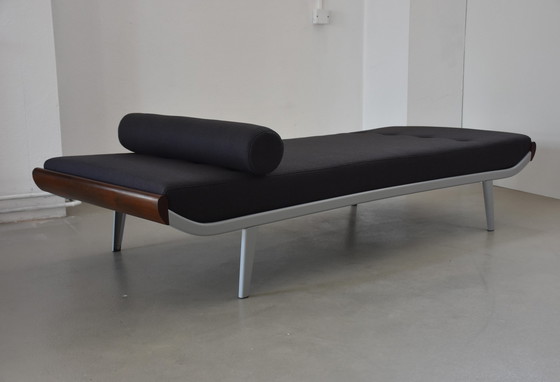 Image 1 of Fully restored Mid - Century daybed Cleopatra