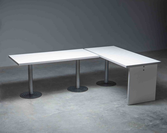 Image 1 of Bureau d'angle 'Kroma' de Driade par Antonia Astori