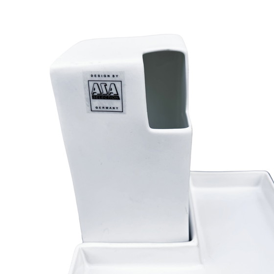 Image 1 of Vaso bianco minimalista + supporto Asa, Germania, anni '80.
