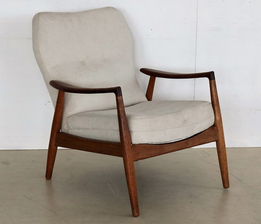 Bovenkamp armchair