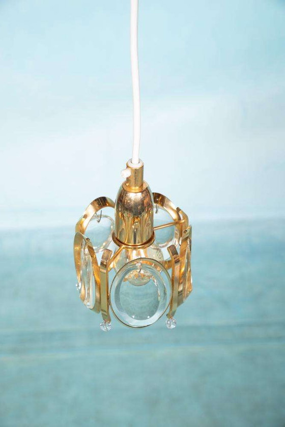 Image 1 of Lampe suspendue vintage en laiton et cristal Palwa, suspension midcentury