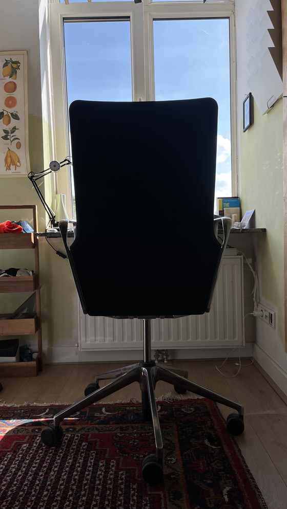 Image 1 of Vitra AC5 Antonio Citterio conference chair black