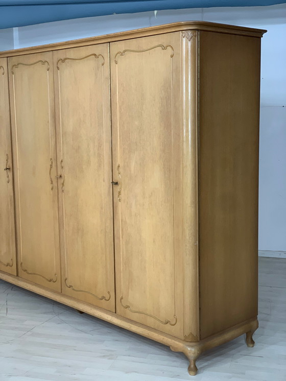 Image 1 of Armadio guardaroba Chippendale vintage