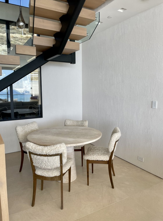 Image 1 of Table de salle à manger ronde en travertin