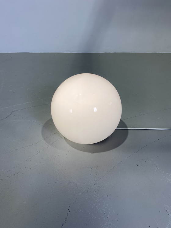 Image 1 of Vintage globe lamp