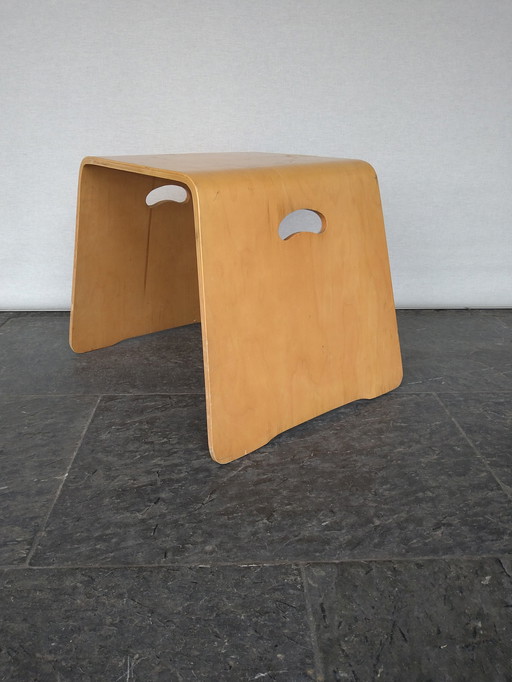 Tabouret scandinave en contreplaqué