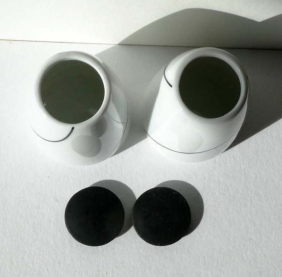 Image 1 of Salt and pepper shaker, Design Kontur, Pernille Vea, Menu, Denmark