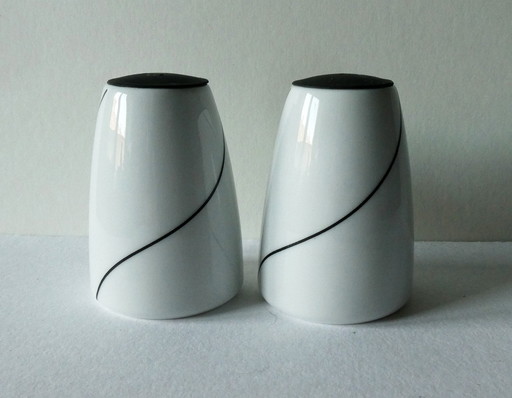 Salt and pepper shaker, Design Kontur, Pernille Vea, Menu, Denmark