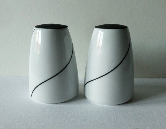 Image 1 of Salt and pepper shaker, Design Kontur, Pernille Vea, Menu, Denmark