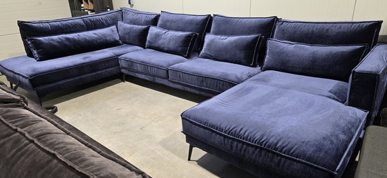 Image 1 of U Sofa Showroom Model Prominent