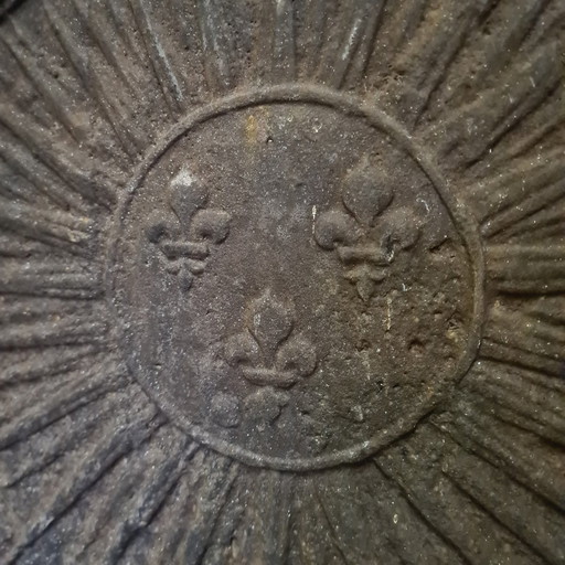 French Fireside Plate With Bourbon Coat of Arms, 18th Century