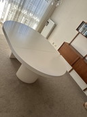 Rohé White dining table by Jan des Bouvrie