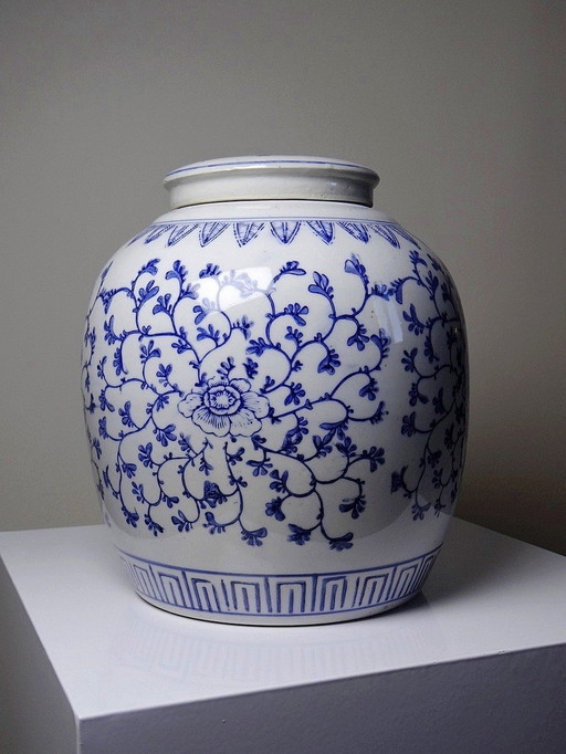 Vintage Chinese Ginger Pot 60s-70s White and Blue Porcelain
