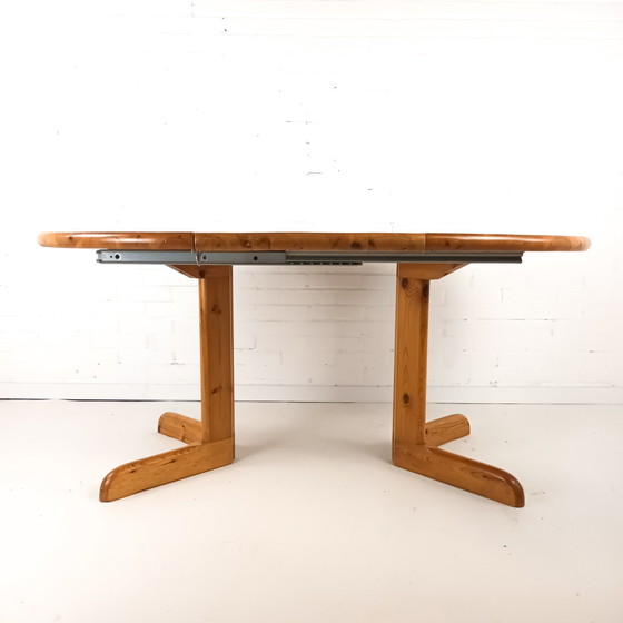 Image 1 of Vintage dining room table extendable