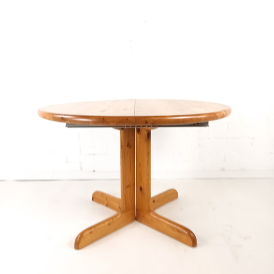 Image 1 of Vintage dining room table extendable