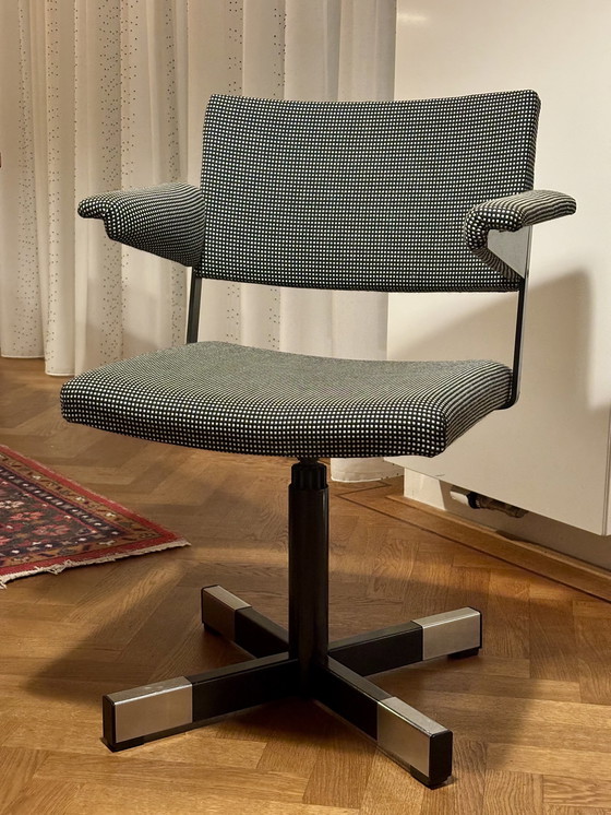 Image 1 of 4x Gispen Office Chairs Model 1645 André Cordemeyer