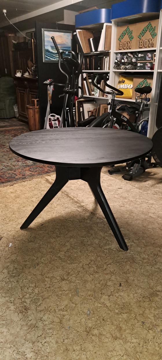 Image 1 of Rolf Benz table