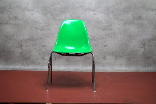 Shell Chair verte vintage en fibre de verre de Charles & Ray Eames pour Herman Miller, années 1960