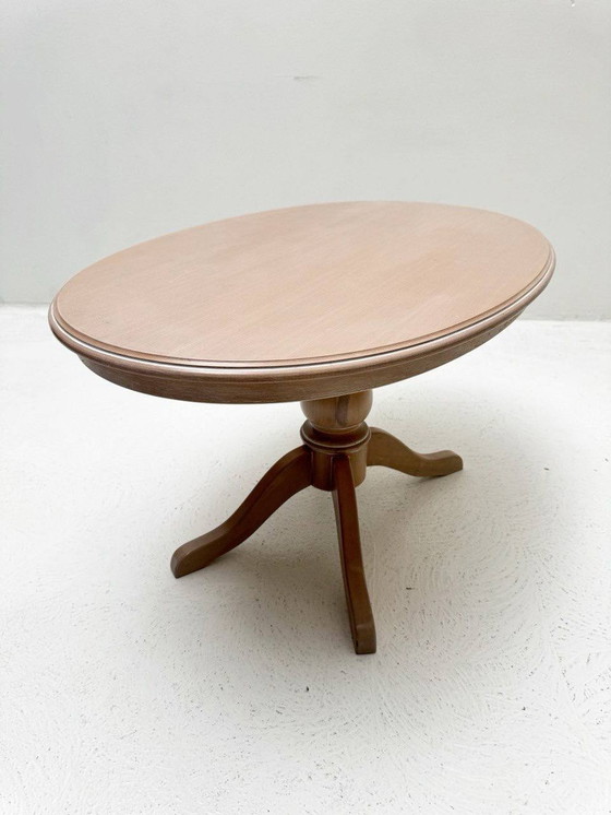 Image 1 of Small Biedermeier oval side table made of oak wood