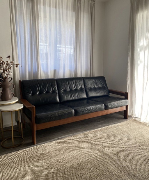 Divano vintage danese in pelle/teak anni '70 a 3 posti. Ottime condizioni.