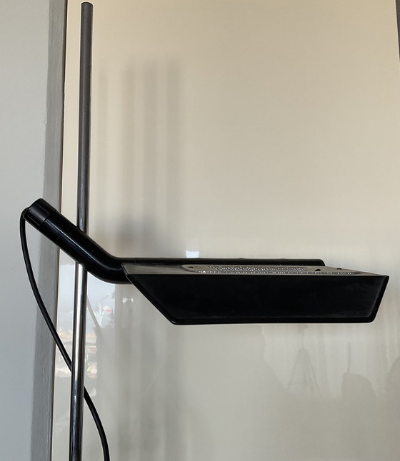 Image 1 of Lampadaire vintage IGuzzini