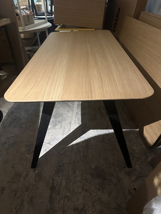 Puik Fold Oak 200cm Showcase Dining Table