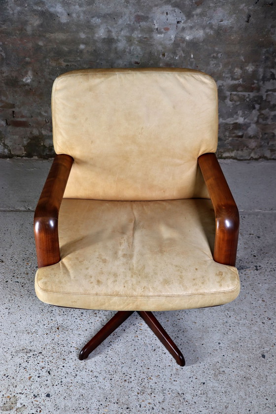 Image 1 of 2x Walter Knoll Don armchair