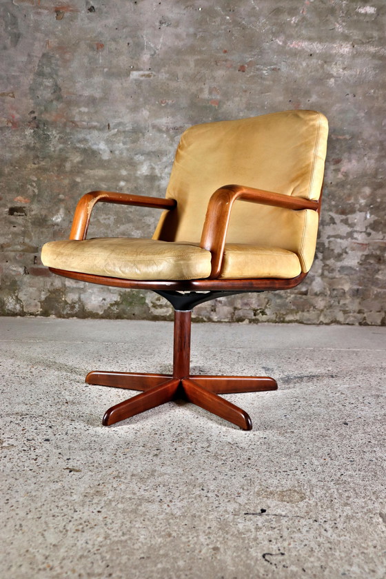 Image 1 of 2x fauteuil Walter Knoll Don