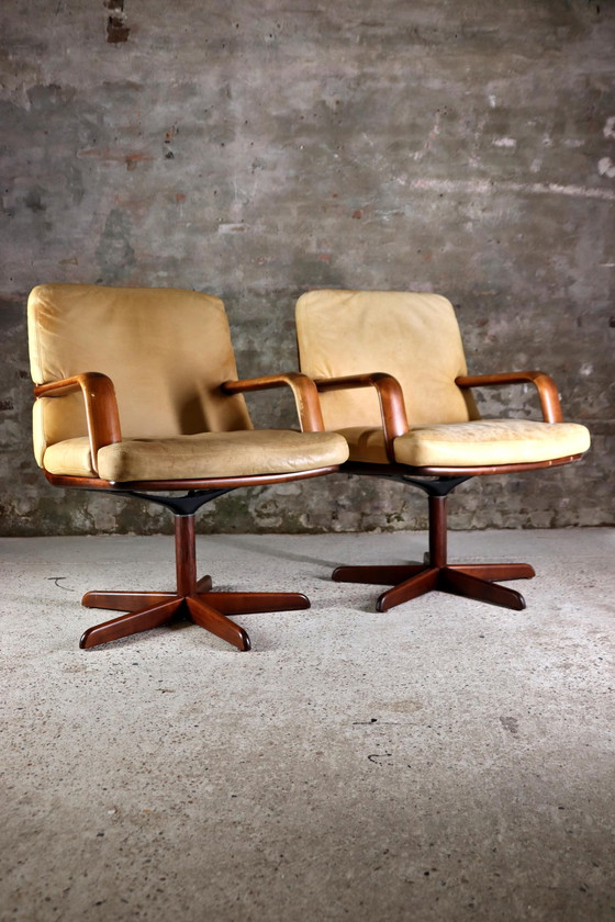 Image 1 of 2x fauteuil Walter Knoll Don