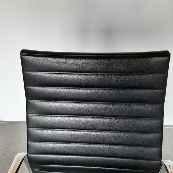 Image 1 of Vitra office chair EA119 with high back