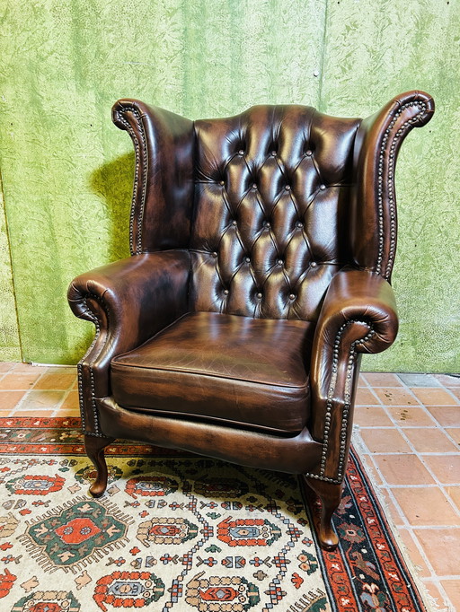 Fauteuil Chesterfield en cuir style Queen Anne Anglais