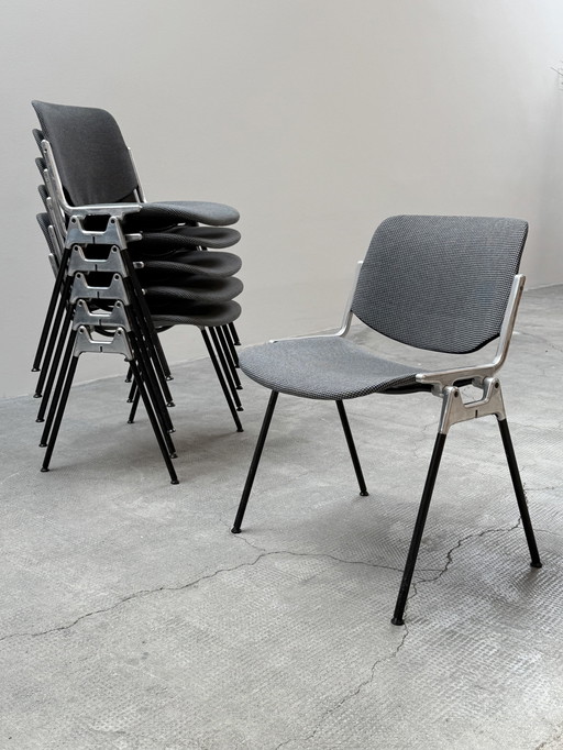 Giacomo Pirelli For Anonima Castelli Dc 106 Stacking Chairs Aluminum Pepita Houndstooth Pattern