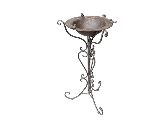 Image 1 of Classic Style Bird Feeder On Stand