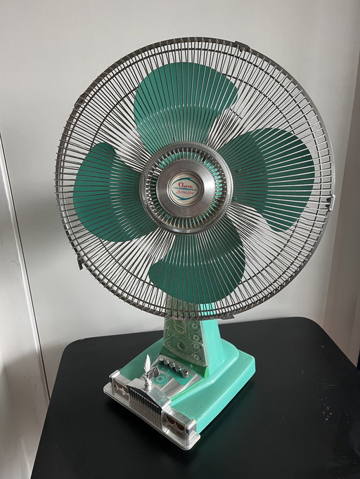 Ventilateur d'époque