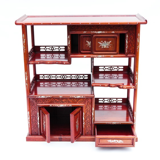 Image 1 of Cabinet japonais