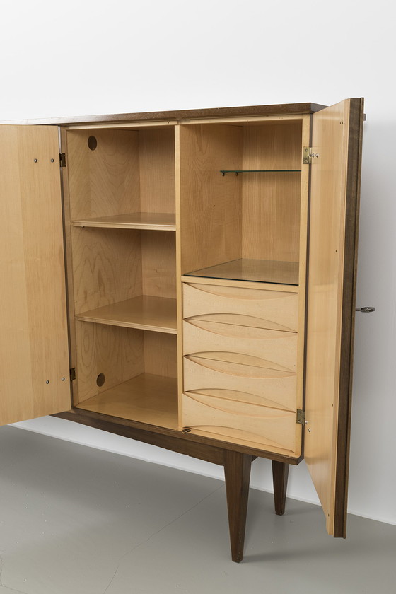 Image 1 of Highboard met messing