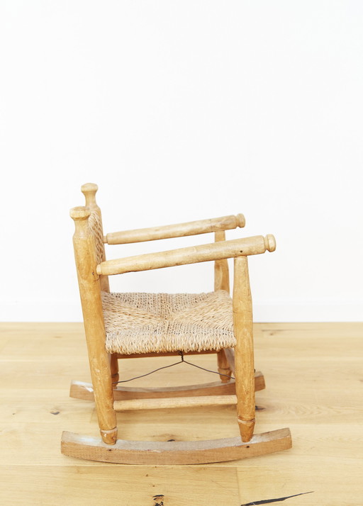 Handmade rocking chair for children from Turkey