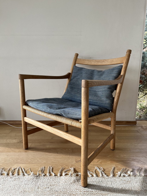 Oak Design Armchair by Hans Wegner