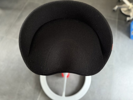 Image 1 of Backapp Smart Ergonomic Saddle Chair