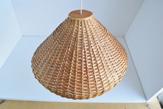 Image 1 of Lampada da parete orientabile in legno anni '60 di Pokrok Žilina, Cecoslovacchia. 